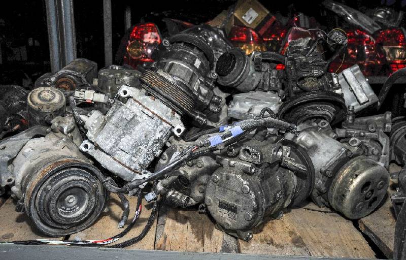 CHRYSLER 300M ÇIKMA KLİMA KOMPRESÖRÜ ADNAN TÜRK OTO 'DA